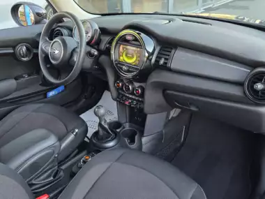 1000034954 -  - MINI ONE NAVI/BLUETOOTH/VERW.ZETELS/AUTO. AIRCO