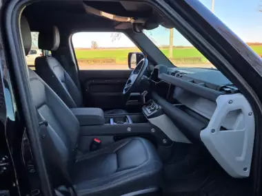 710799434_1400758265194482_3176822656634072223_n -  - LAND ROVER DEFENDER 110 D200 SE AWD AUTO. 07/2023 1° EIGENAAR 38000 KM