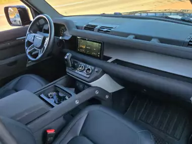 710352412_1400758238527818_2324794660397630292_n -  - LAND ROVER DEFENDER 110 D200 SE AWD AUTO. 07/2023 1° EIGENAAR 38000 KM